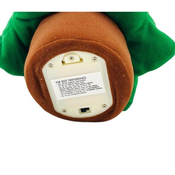 Vintage T. L. Toys Singing and Dancing Christmas Tree Musical Animated Plush Toy - Picture 9 of 11